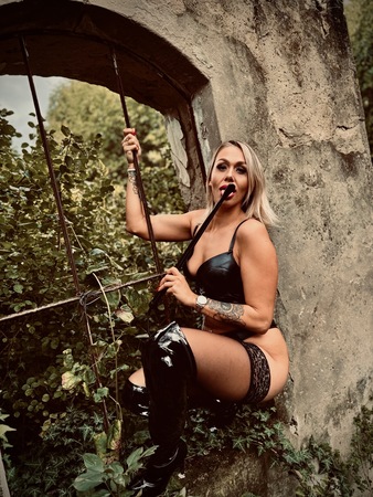 Sofia Wild **Domina Queen**, Landshut