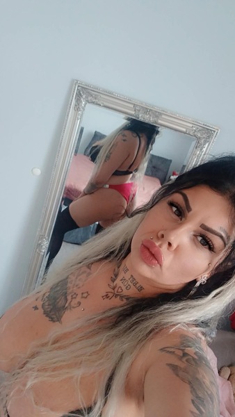 Foto von Krisi - Party Girl (18+)