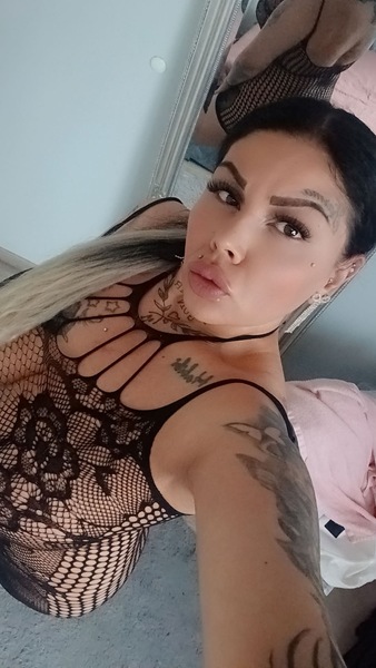 Foto von Krisi - Party Girl (18+)