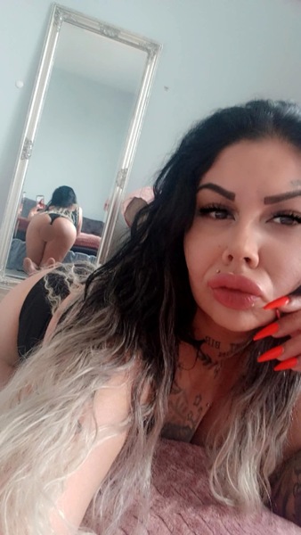 Foto von Krisi - Party Girl (18+)