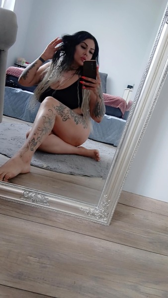 Foto von Krisi - Party Girl (18+)