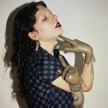 Miss Anaïs Domar