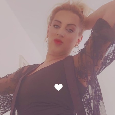 <img src="https://static.ladies-cdn.de/ladies/images/static-cdn/ladies-stars/img/ladies-stars-logo-icon.svg" class="starsContentIcon" />TS Danaya, Hannover