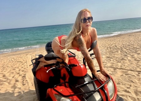 Trans Valentina Dom, Remscheid