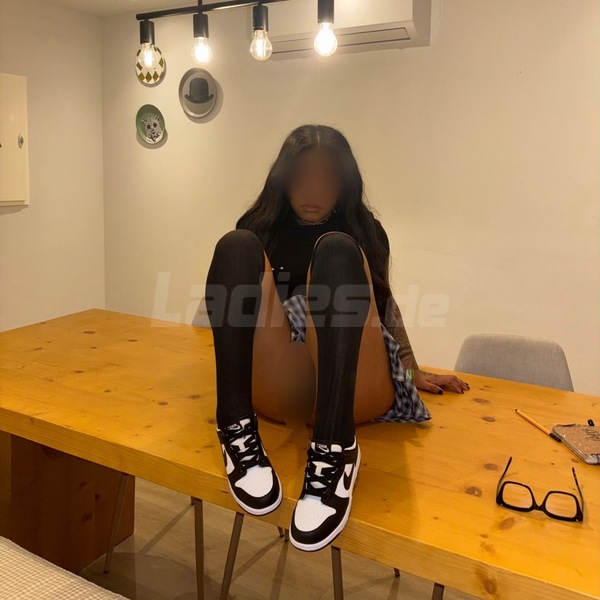 African b*bydoll