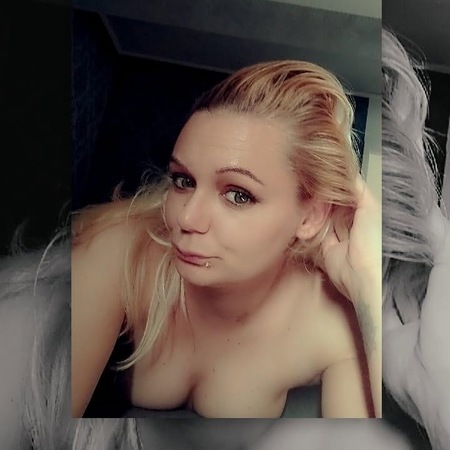 Larissa*GANZ NEU*, Schlierbach