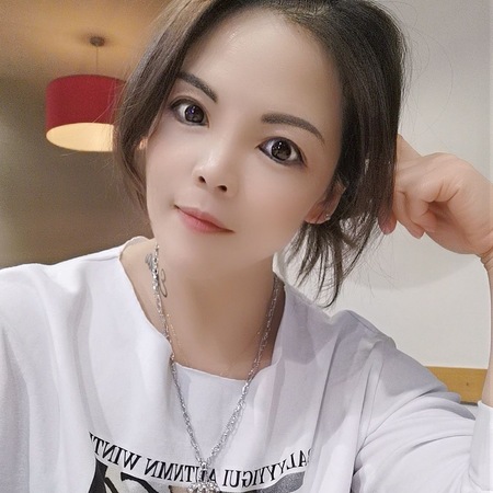 Julia -100% Real Bilder, Eschborn