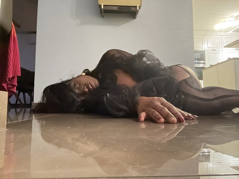 Foto von Naomi Black Hammer 27 cm