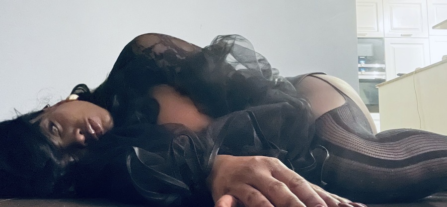 Foto von Naomi Black Hammer 27 cm