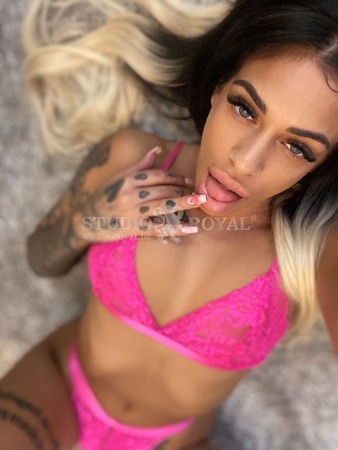 Kelly im Studio Royal, Herford