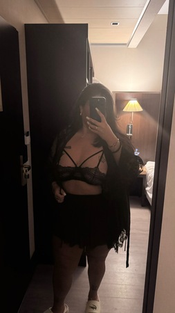 Leila 22J., Düsseldorf