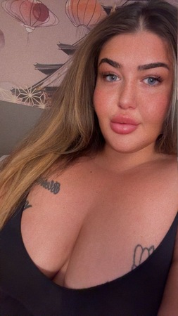 Leila 22J., Düsseldorf