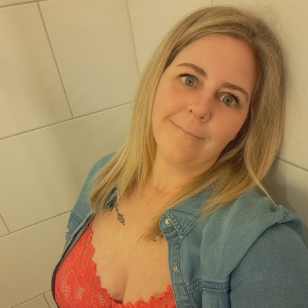 Lena Bl*wjob Queen (Deutsch), Heilbronn