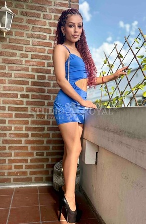 Deniz im Studio Royal, Oldenburg