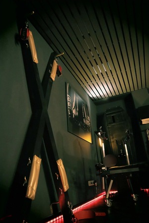 Dominastudio Mistress Empire, Hamburg-Dulsberg