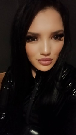Rebeka + Domina, Gera
