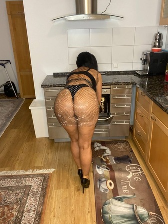 Amely-Milf, Stuttgart