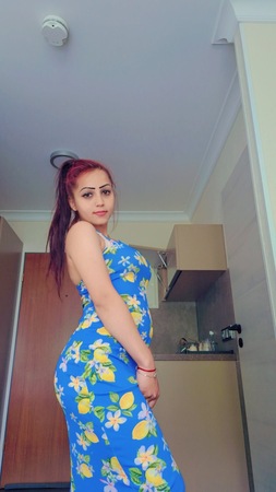 **Larissa V*gina**, Freiburg im Breisgau