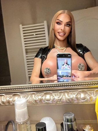 TS Vanessa XXL, Berlin