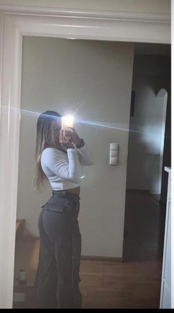 Kurvige Busenbombe Klara, Karlsruhe