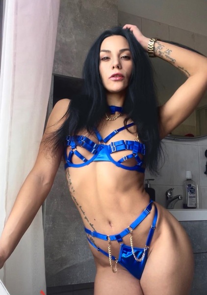 Foto von Violetta bei ZartOderHart