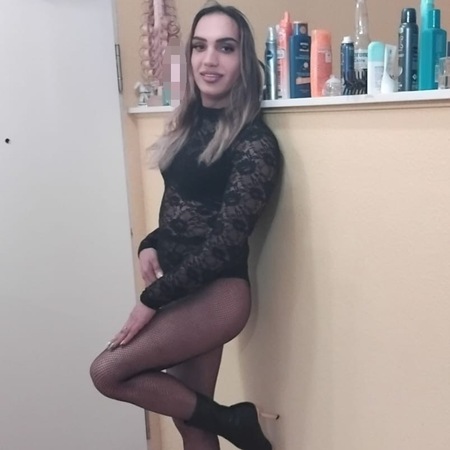 Foto von TS Monika Ganz Neu