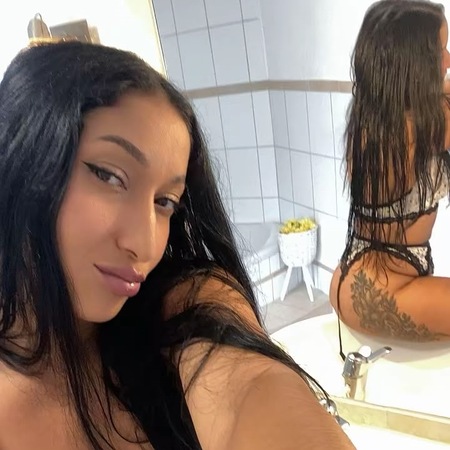 Roxana, Hanau