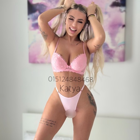 Katya squir. +av Queen, Hannover