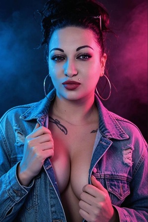 Merci Neu Curvy Model ..., Mainz-Kastel