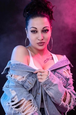 Merci Neu Curvy Model ..., Mainz-Kastel
