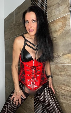 Squ*rtlady Mme. Dominique * zärtlich-dom. * deutsch * Studio *, Passau