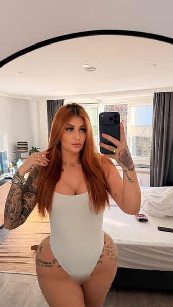 Foto von Jady Britto Mega Top