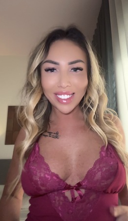 Natasha **nur bis Samstagabend da**, München