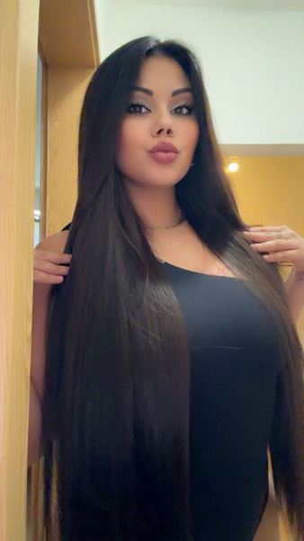 Foto von Lara *Ganz neu aus Ungarn*SEHR HEISSE UNGARISCHE FRAU*