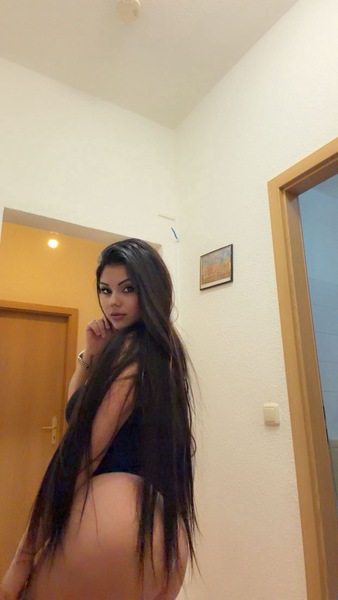 Foto von Lara *Ganz neu aus Ungarn*SEHR HEISSE UNGARISCHE FRAU*