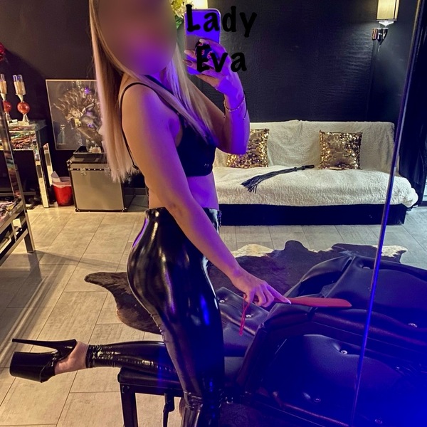 Foto von Bizarr Lady Eva