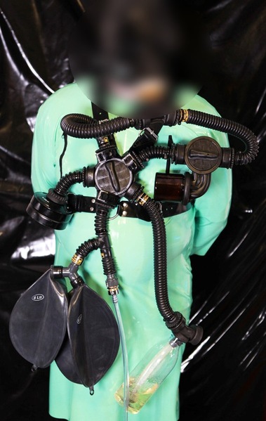 Foto von DOMINA ESTHER