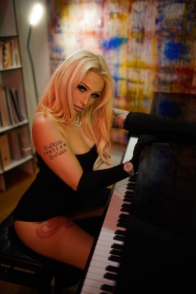 Foto von Deutsche ISABEL~Blonder Luxus~*NUR BIS 14.03. da*