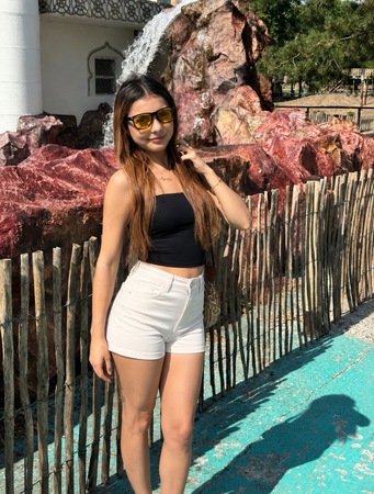 Natasha erreicht nur per WhatsApp Nur bis Sonntag da, Ladies STARS