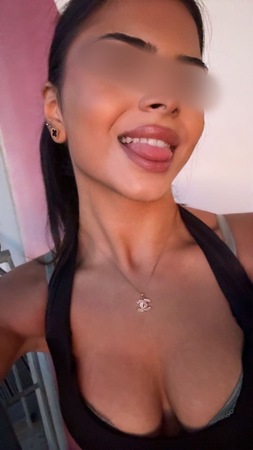 Adriana Jung (18+) sexy und 100% Natura, Frankfurt am Main