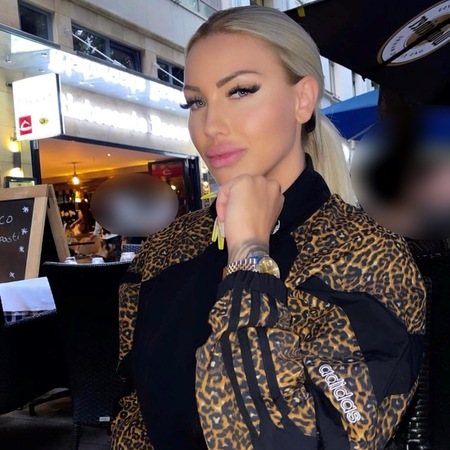 Deutsche Gina Kiss - Nur H&H Besuche, Düsseldorf