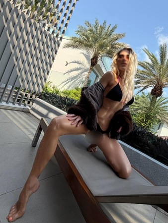 Milana! GANZ NEU bis Sa 05.09, Bielefeld