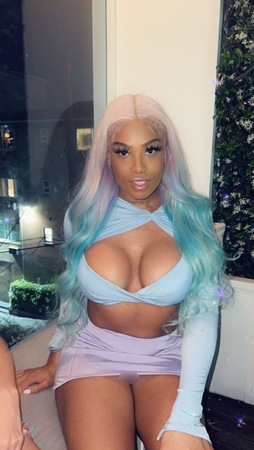 Jessica Blake, Berlin