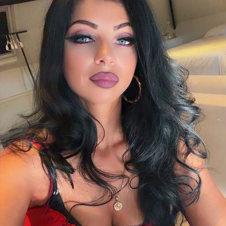 Karina, Hof (Saale)