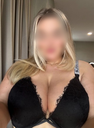 Melek - geile N*tte mit super Angebot!, Köln-Nippes