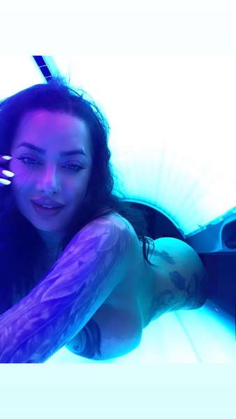 Foto von Kira INK - Kleine Sexbombe