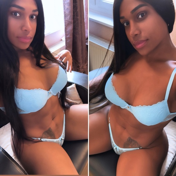 Foto von TS Karovi XXL