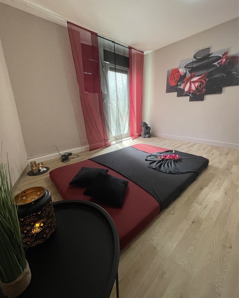 Foto von Haut auf Haut Massage - das Original