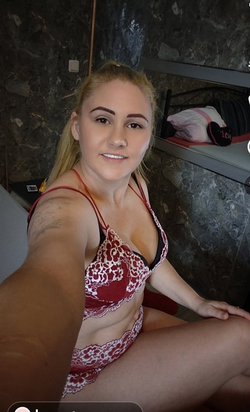 Foto von Sandra  *GANZ NEU*