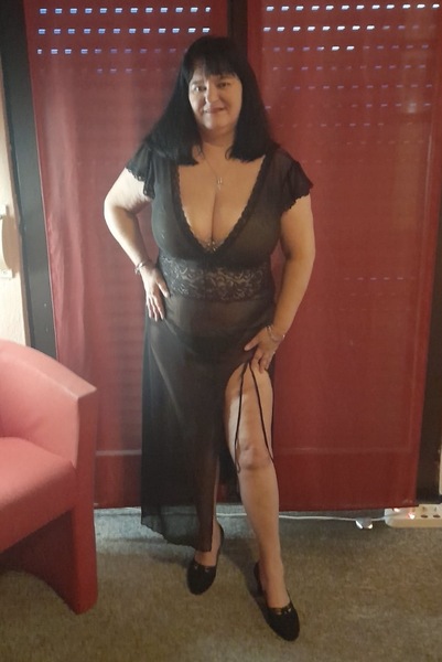 Foto von Reife Renata Frühaufsteher ab 8:00 Uhr